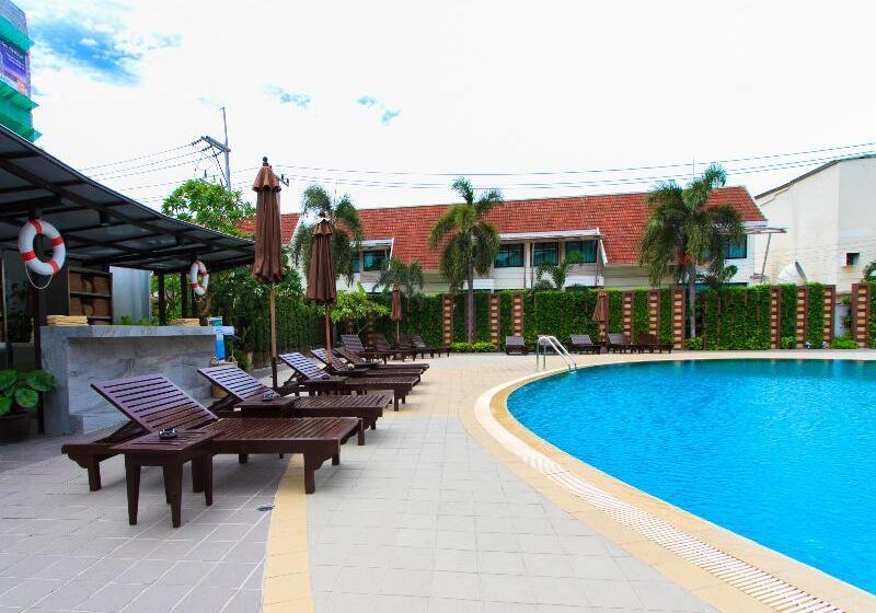 Pattaya Discovery Beach Hotel Sha Extra Plus