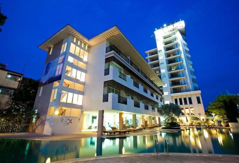 Pattaya Discovery Beach Hotel Sha Extra Plus