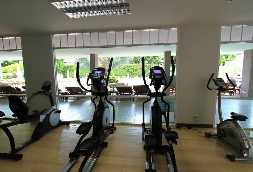 Pattaya Discovery Beach Hotel Sha Extra Plus