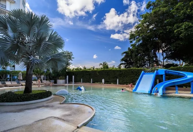 Pattaya Discovery Beach Hotel Sha Extra Plus