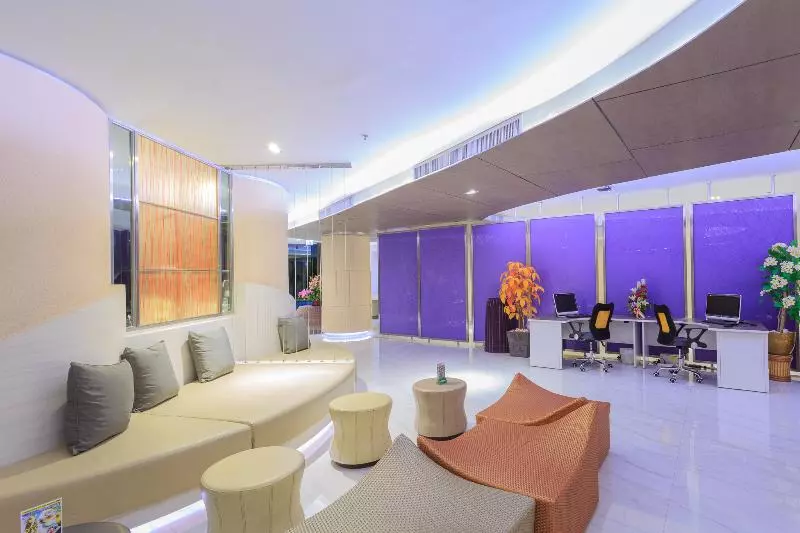 Pattaya Discovery Beach Hotel Sha Extra Plus