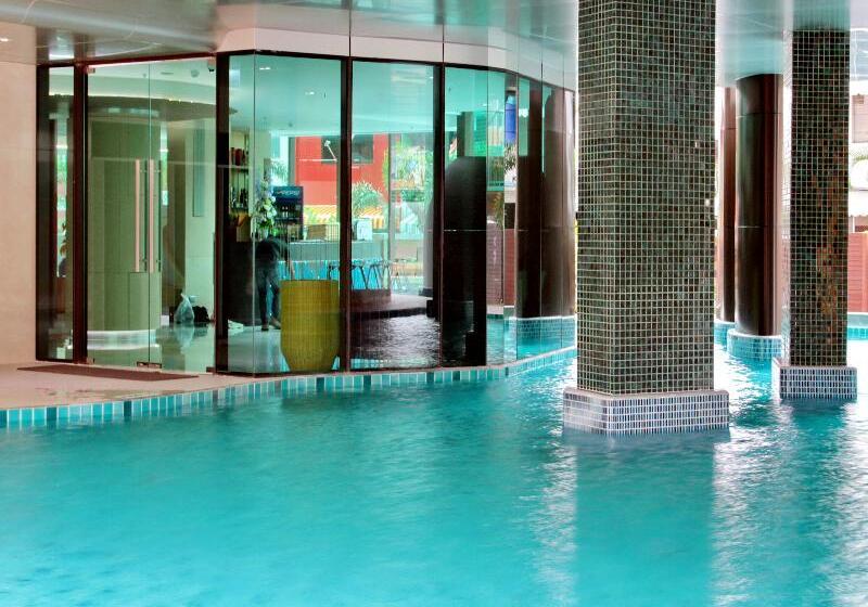 Pattaya Discovery Beach Hotel Sha Extra Plus