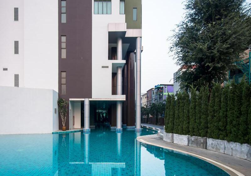 Pattaya Discovery Beach Hotel Sha Extra Plus