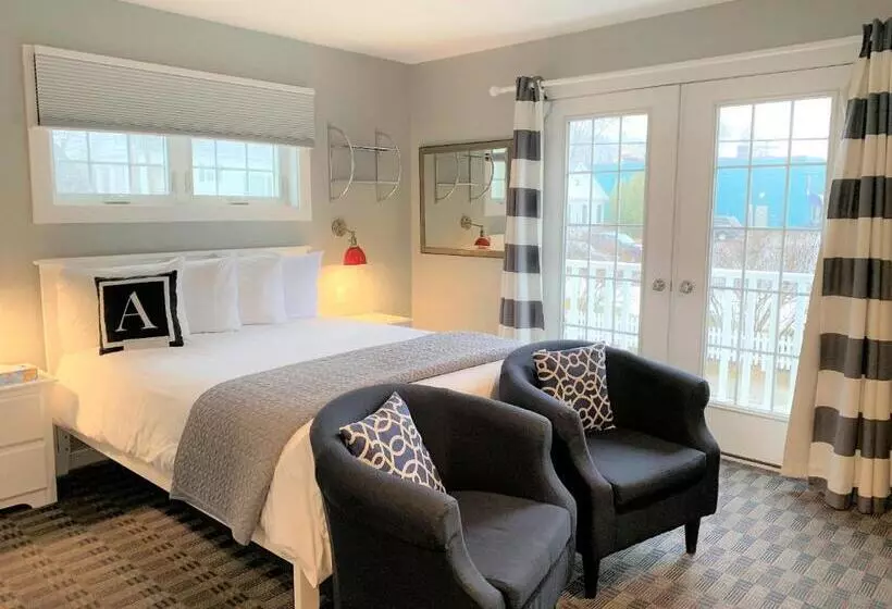 Acadia Hotel   Downtown