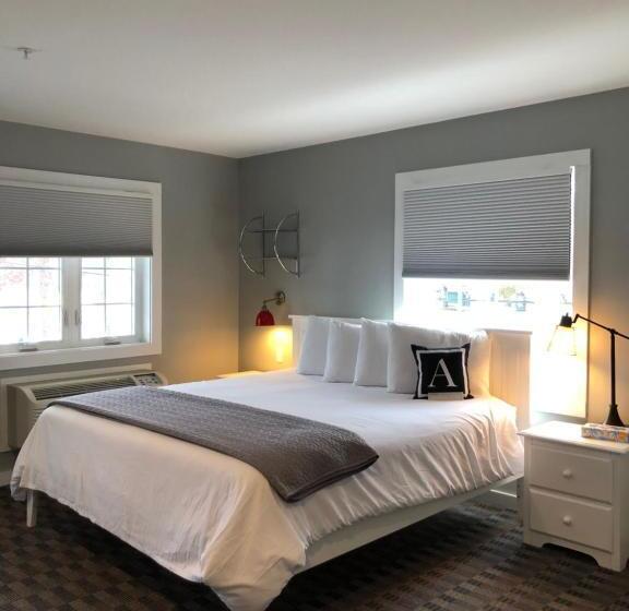 Acadia Hotel   Downtown