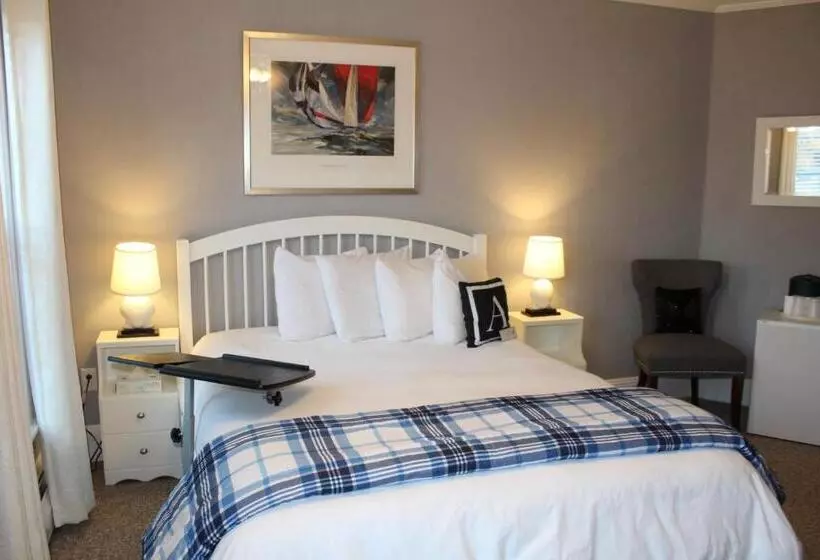 Acadia Hotel   Downtown