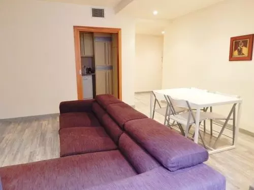 Apartamentos Pont De Pedra