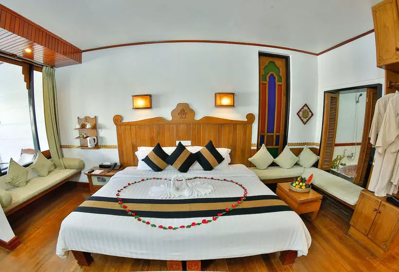 هتل Amazing Nyaung Shwe