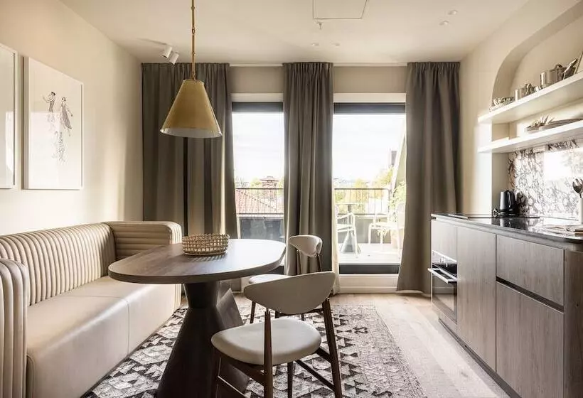 هتل Att I Kvadraturen