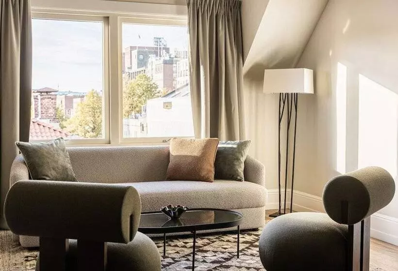 هتل Att I Kvadraturen