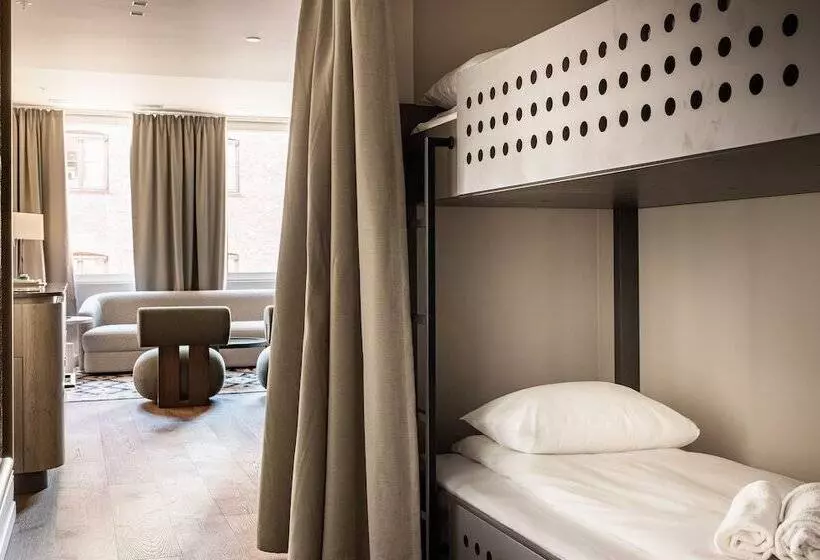 هتل Att I Kvadraturen