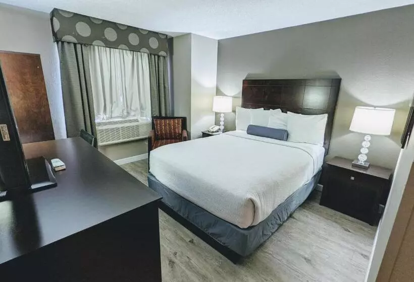 ホテル Spark by Hilton Eden Prairie