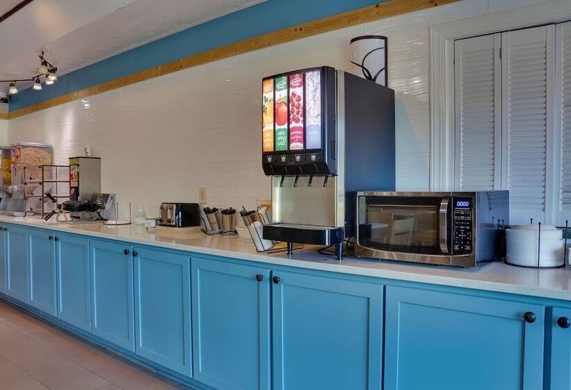 فندق Country Inn & Suites By Radisson, Savannah Gateway, Ga