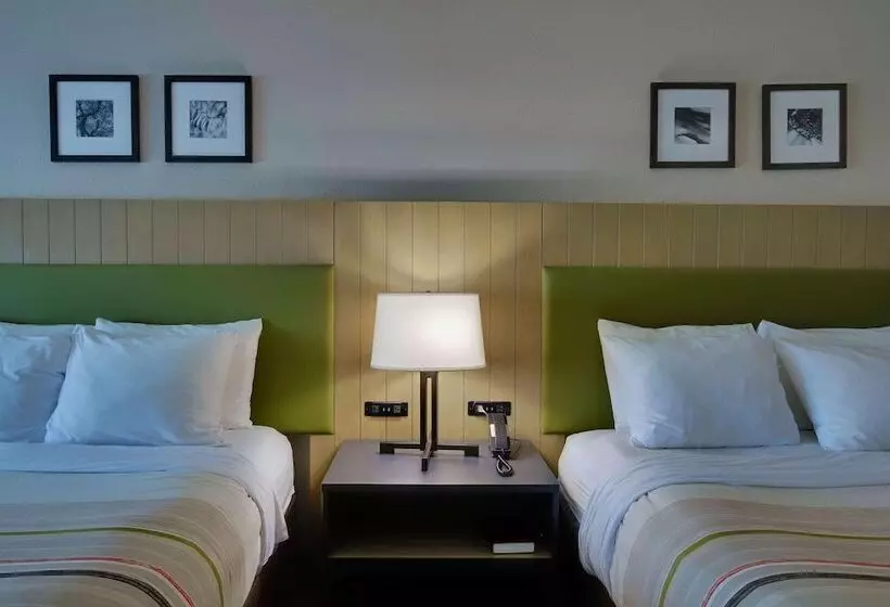 בית מלון כפרי Country Inn & Suites By Radisson, Savannah Gateway, Ga