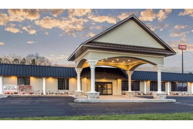 فندق Days Inn And Suites By Wyndham Oxford