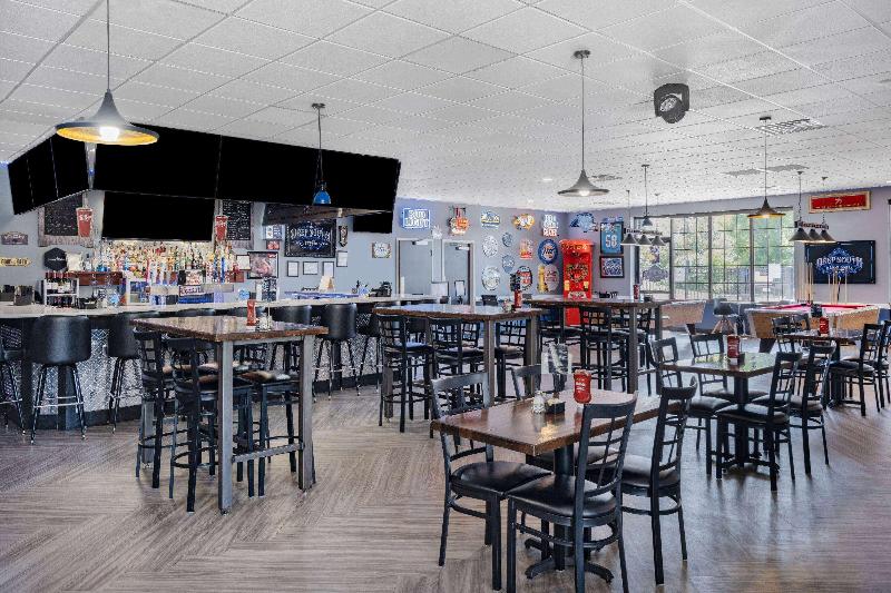 فندق Days Inn And Suites By Wyndham Oxford