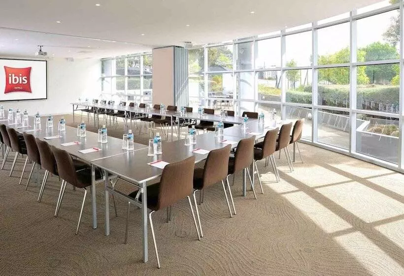 酒店 Ibis Melbourne Glen Waverley