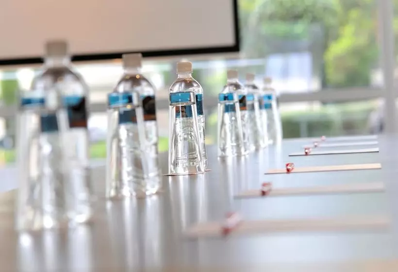 酒店 Ibis Melbourne Glen Waverley