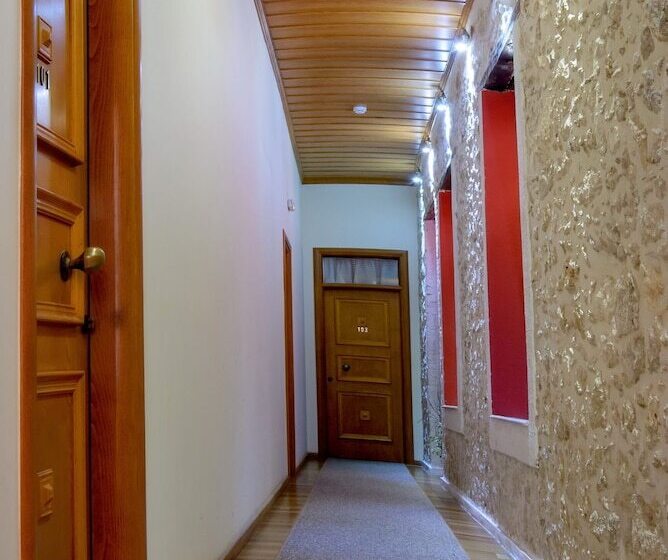 בית מלון כפרי Leo