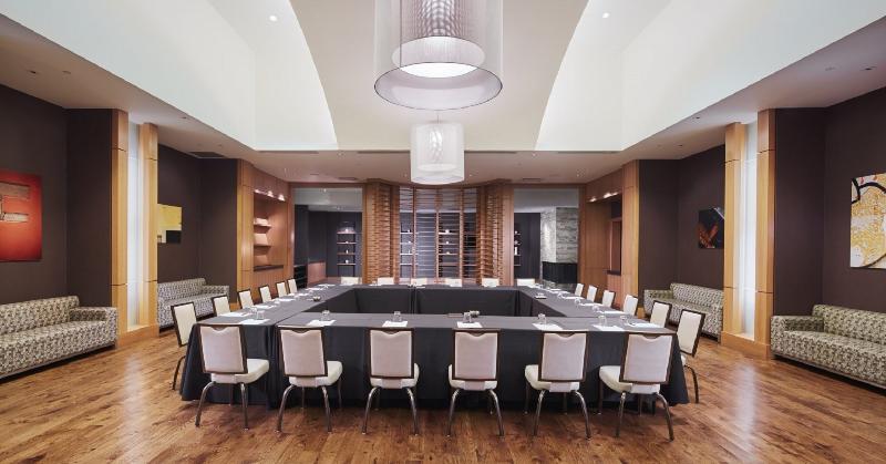 فندق Loews Chicago O Hare