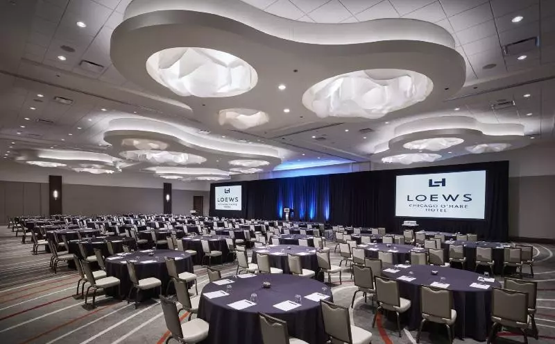 هتل Loews Chicago O Hare