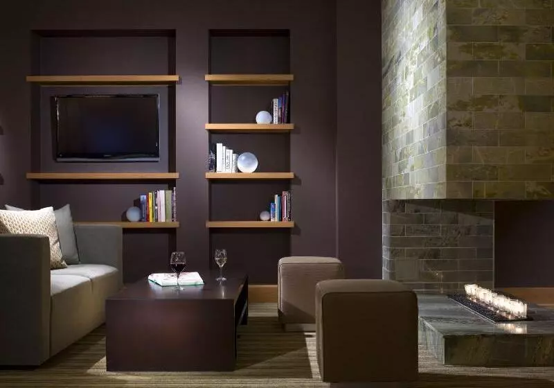 هتل Loews Chicago O Hare