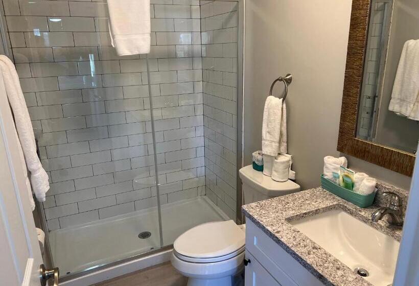 Отель Marco Island Lakeside Inn