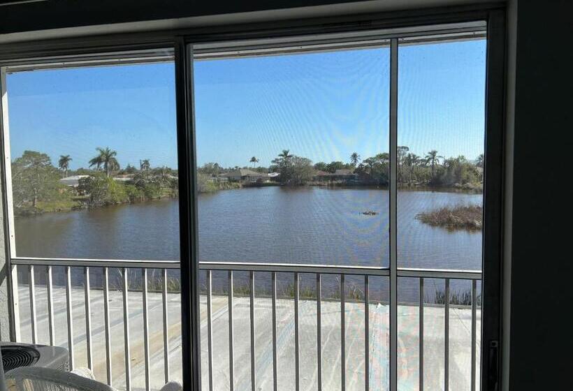 Отель Marco Island Lakeside Inn