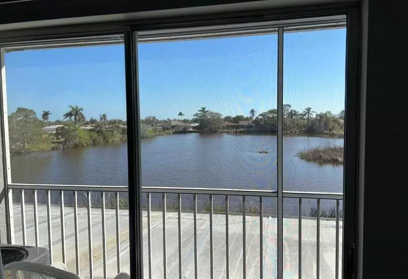 Отель Marco Island Lakeside Inn