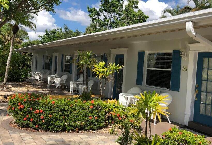 Отель Marco Island Lakeside Inn