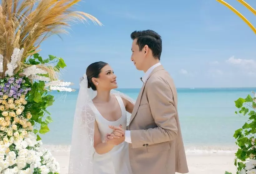 호텔 Mayang Sari Beach Resort