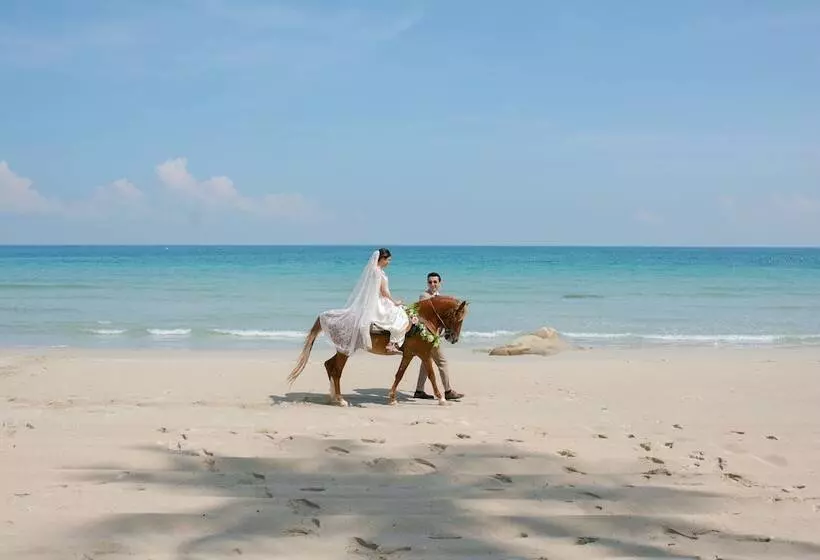 호텔 Mayang Sari Beach Resort