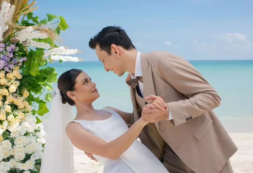 호텔 Mayang Sari Beach Resort