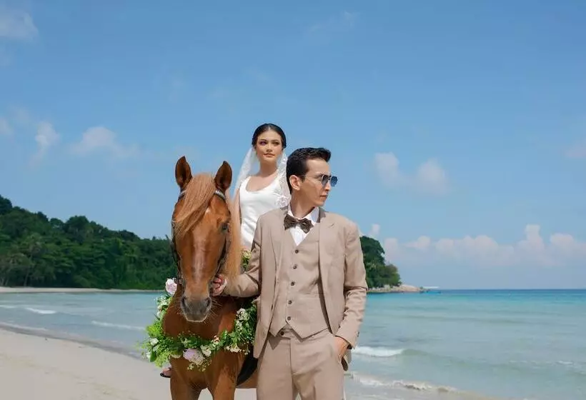 호텔 Mayang Sari Beach Resort