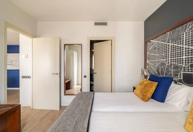 هتل Naitly Barcelona Poblenou