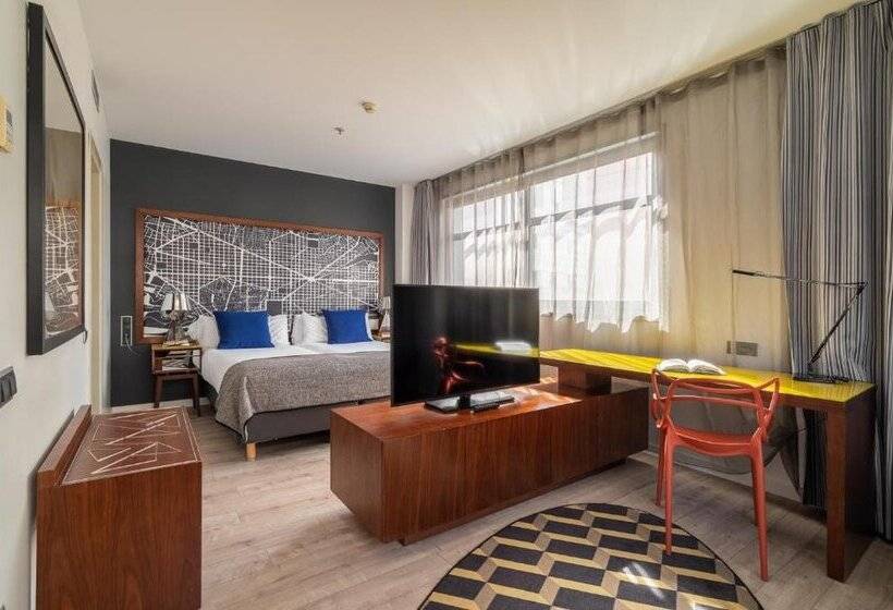 هتل Naitly Barcelona Poblenou