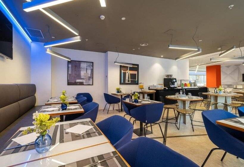 هتل Naitly Barcelona Poblenou