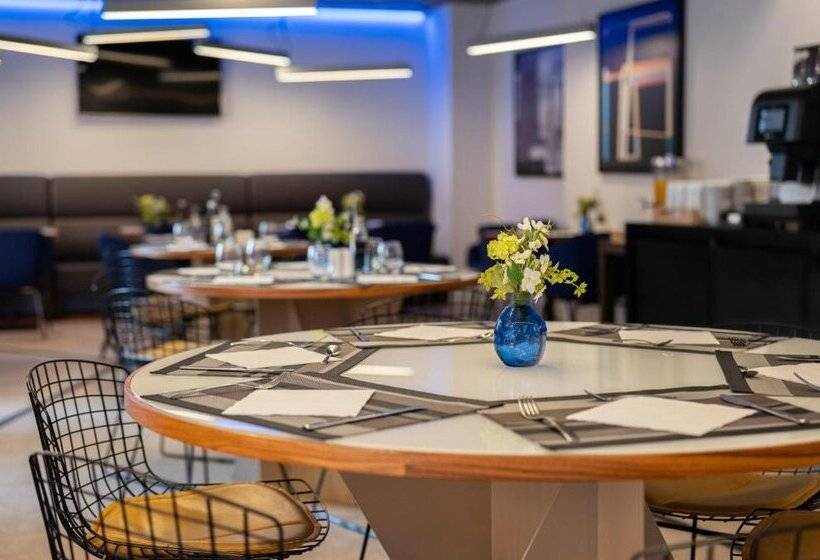 هتل Naitly Barcelona Poblenou