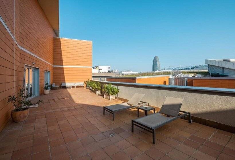 هتل Naitly Barcelona Poblenou