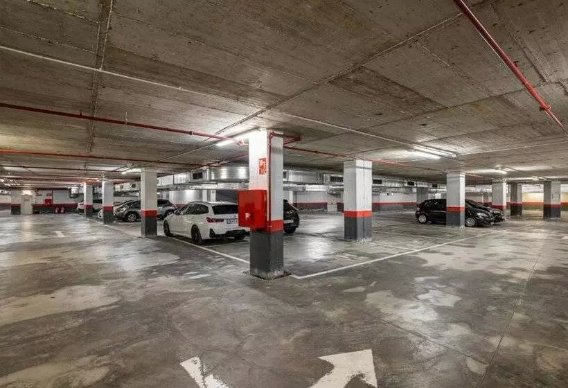 Отель Naitly Barcelona Poblenou