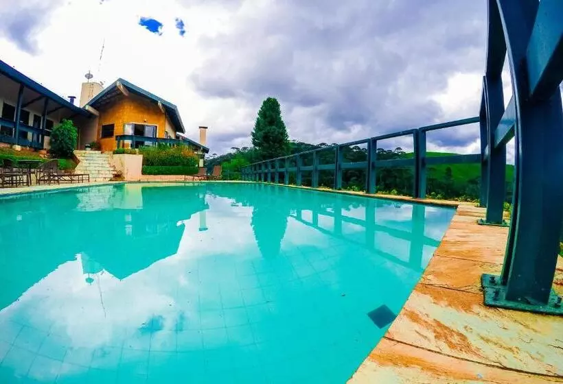 호텔 Plaza Inn Week Inn