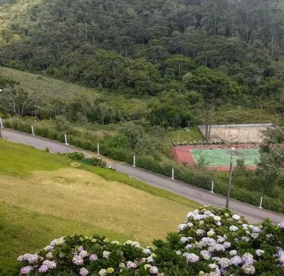 호텔 Plaza Inn Week Inn