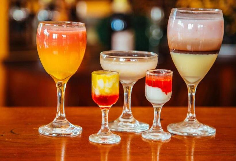 هتل Plaza Inn Week Inn