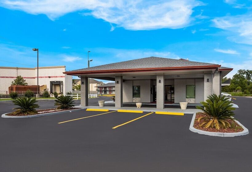 בית מלון כפרי Red Roof Inn & Suites Thomasville