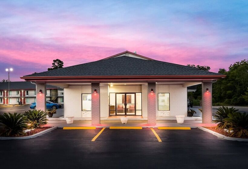 בית מלון כפרי Red Roof Inn & Suites Thomasville