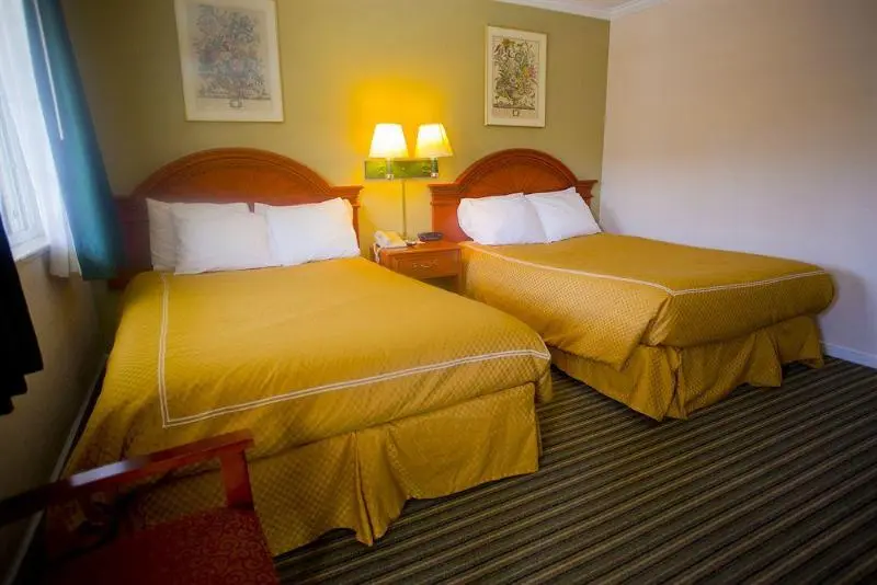 ホテル Redwood Creek Inn