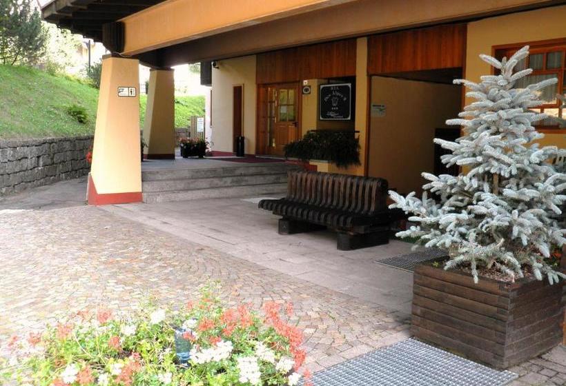 בית מלון כפרי R.t.a.  Des Alpes 2