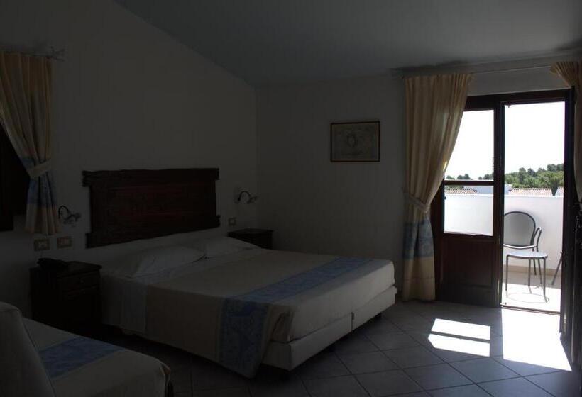 בית מלון כפרי Resort Nuraghe Arvu