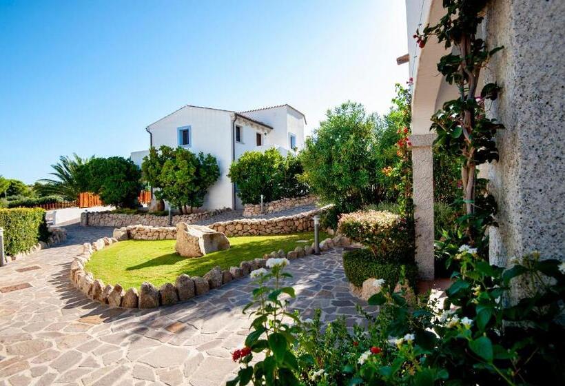 בית מלון כפרי Resort Nuraghe Arvu