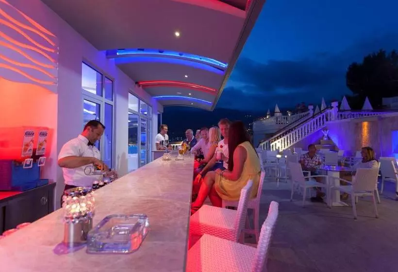 هتل Sunny Hill Alya